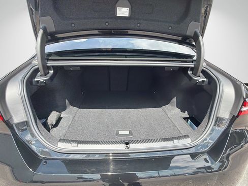 Used 2024 BMW i5 eDrive40i w/ Premium Package RWD image 11