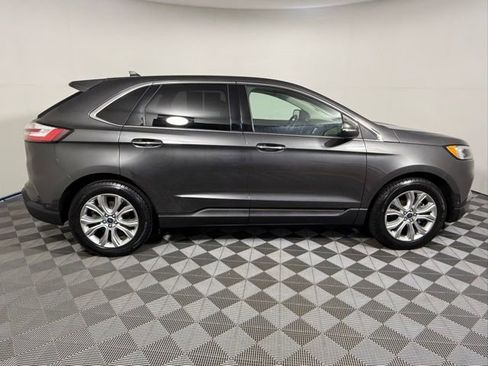 Used 2019 Ford Edge Titanium w/ Equipment Group 301A FWD image 7