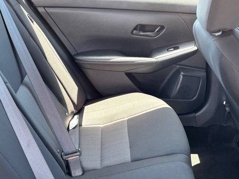 Used 2025 Nissan Sentra SV FWD image 11