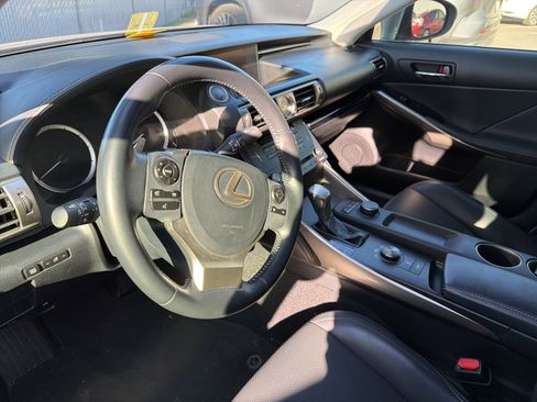 Used 2015 Lexus IS 250 image 8