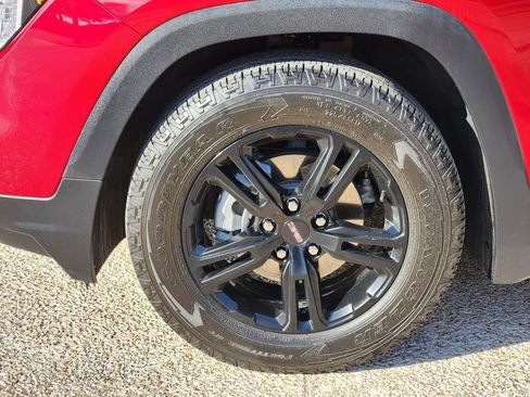 Used 2023 GMC Terrain AT4 w/ Infotainment Package II image 9