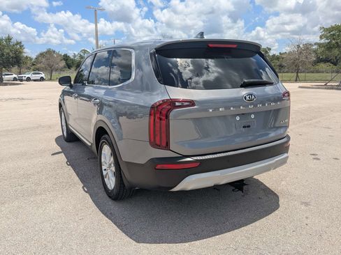 Used 2020 Kia Telluride LX FWD image 7