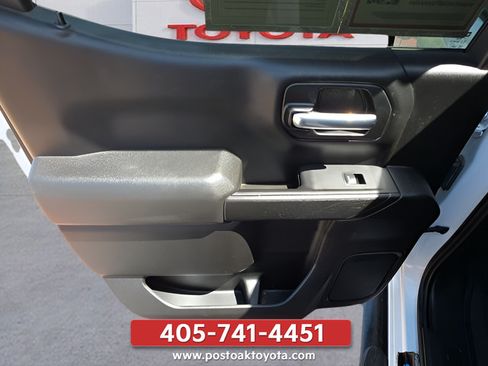 Used 2021 Chevrolet Silverado 1500 LT AWD/4WD image 19