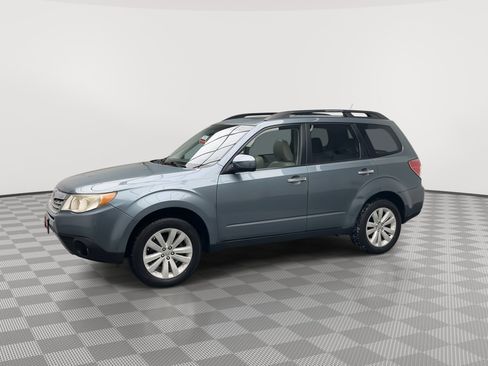 Used 2012 Subaru Forester 2.5X Limited image 32