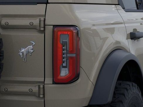 New 2026 Ford Bronco Badlands AWD/4WD image 23
