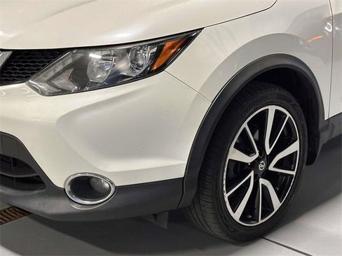 Used 2017 Nissan Rogue Sport SL image 10