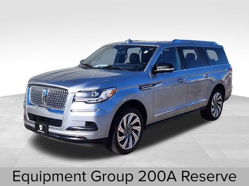 Certified 2023 Lincoln Navigator L Reserve image 4