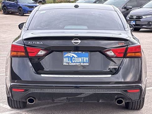 Used 2023 Nissan Altima 2.0 SR FWD image 5