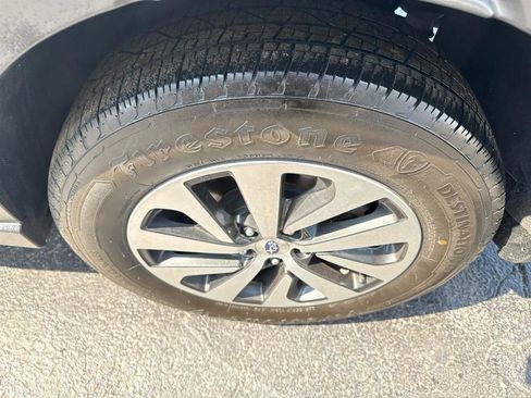 Used 2023 Subaru Outback Premium image 12