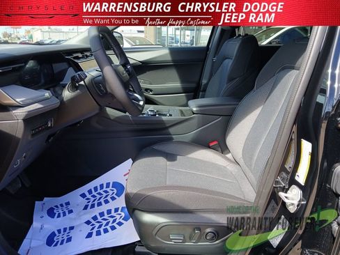 New 2026 Jeep Cherokee Laredo image 13