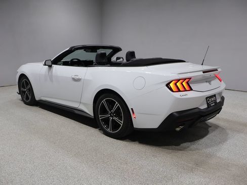 Used 2025 Ford Mustang Premium RWD image 12