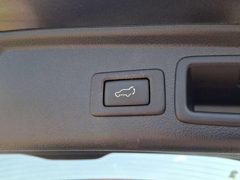 Used 2016 Subaru Forester 2.5i Limited AWD/4WD image 29