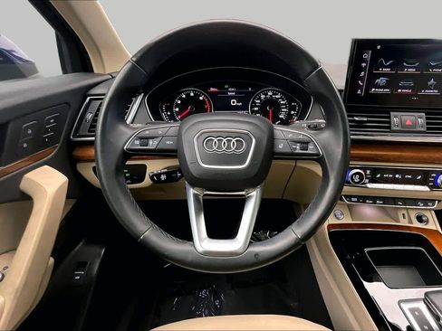 Used 2023 Audi Q5 2.0T Premium w/ Convenience Package AWD/4WD image 6