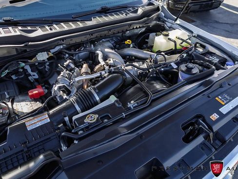 Used 2025 Ford F350 Lariat w/ Chrome Package image 48