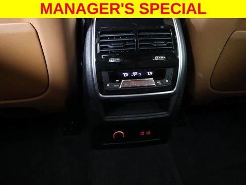 Used 2026 BMW X7 M60i image 38