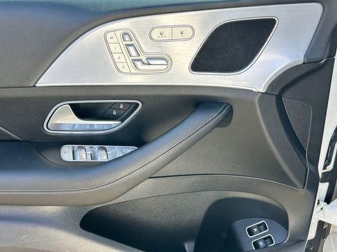 Used 2024 Mercedes-Benz GLE 450e 4MATIC image 12