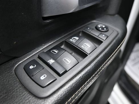Used 2022 RAM 2500 Big Horn w/ Level C Equiment Group AWD/4WD image 11