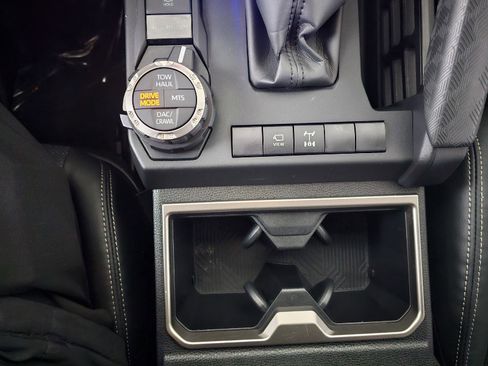 Used 2025 Toyota 4Runner TRD Off-Road Premium image 25