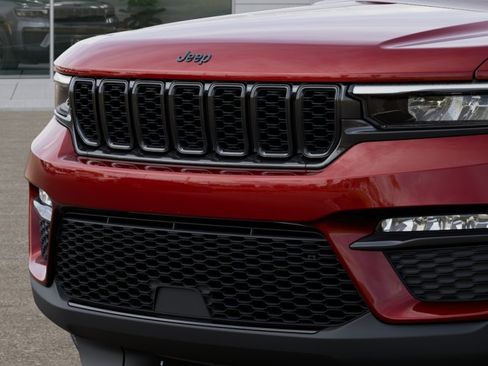 New 2025 Jeep Grand Cherokee Limited image 7
