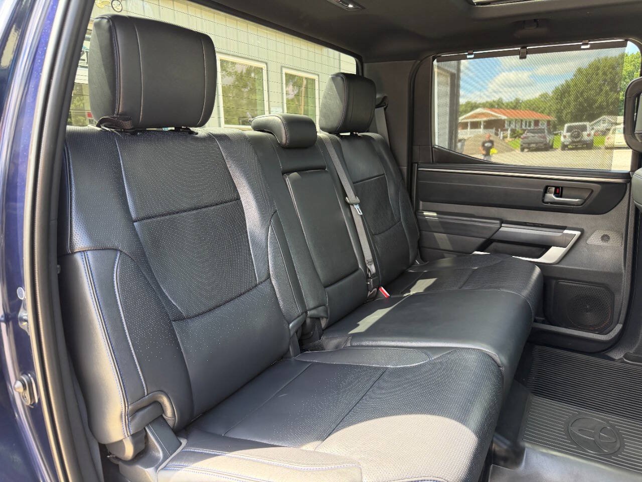 Used 2024 Toyota Tundra Platinum AWD/4WD image 23