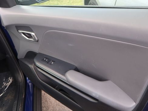 Used 2025 Kia K4 FWD image 12