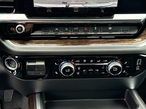 New 2026 GMC Sierra 1500 Elevation w/ Preferred Package AWD/4WD image 22