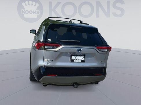 Used 2020 Toyota RAV4 XSE image 10