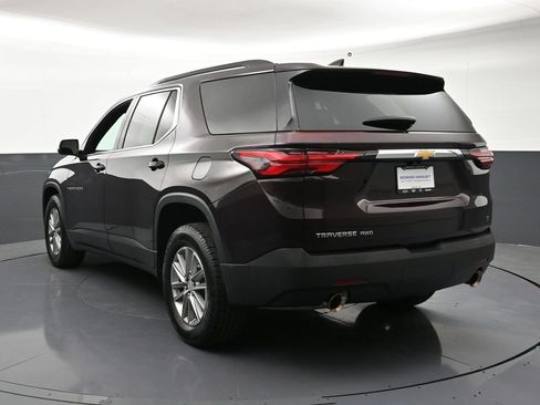 Used 2023 Chevrolet Traverse LT AWD/4WD image 3