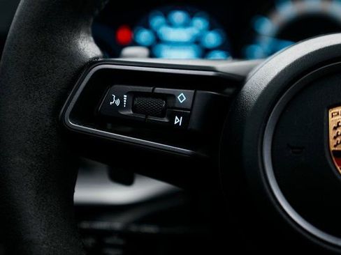 Used 2020 Porsche 911 Carrera image 15