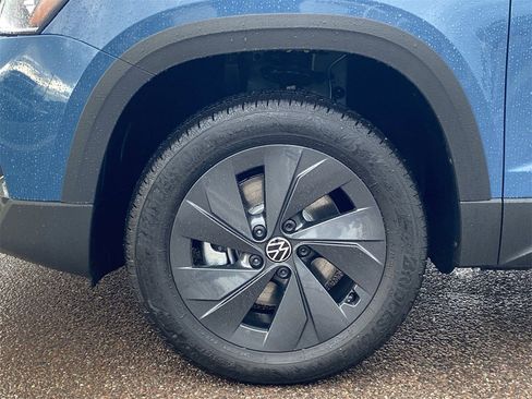 New 2026 Volkswagen Taos S image 6