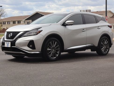 Used 2021 Nissan Murano SV w/ SV Special Edition Package image 11