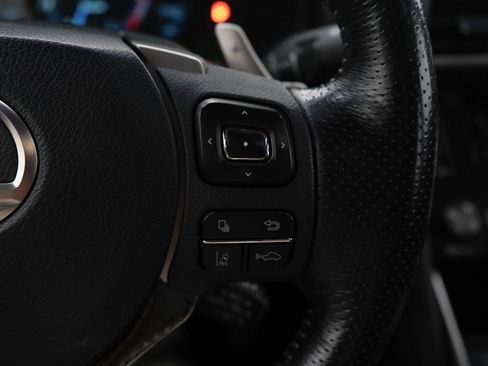 Used 2018 Lexus IS 300 AWD image 22