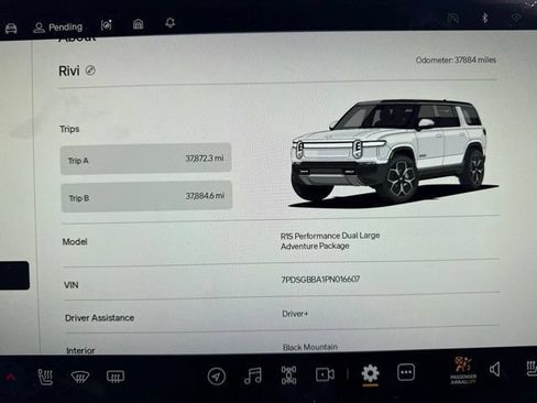Used 2023 Rivian R1S Adventure AWD/4WD image 16