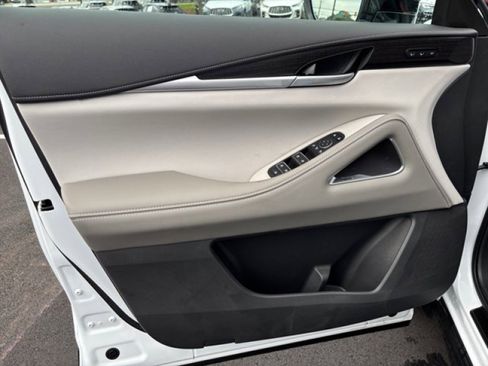 New 2026 INFINITI QX60 Autograph w/ Dark Cargo Package image 22