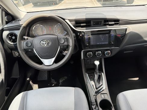 Used 2018 Toyota Corolla L FWD image 27