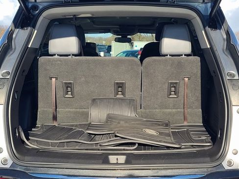 Used 2018 Buick Enclave Essence image 13