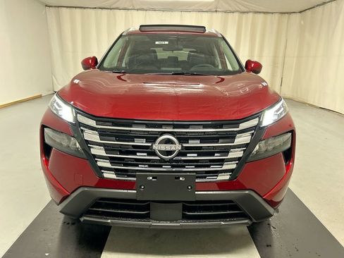 New 2026 Nissan Rogue SV w/ SV Premium Package AWD/4WD image 3