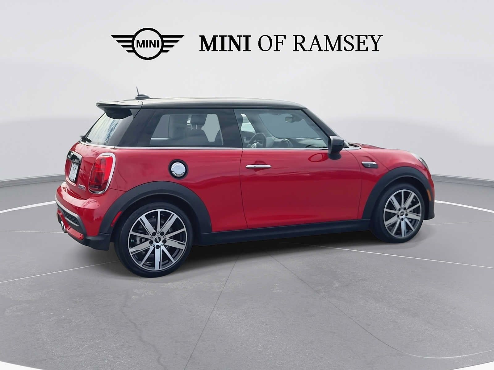 Used 2024 MINI Cooper S FWD image 8
