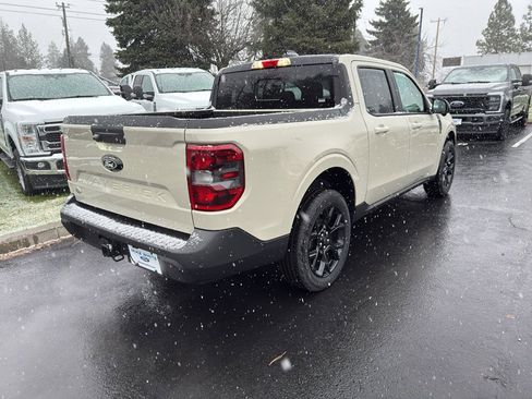 New 2025 Ford Maverick Lariat w/ Black Appearance Package image 4