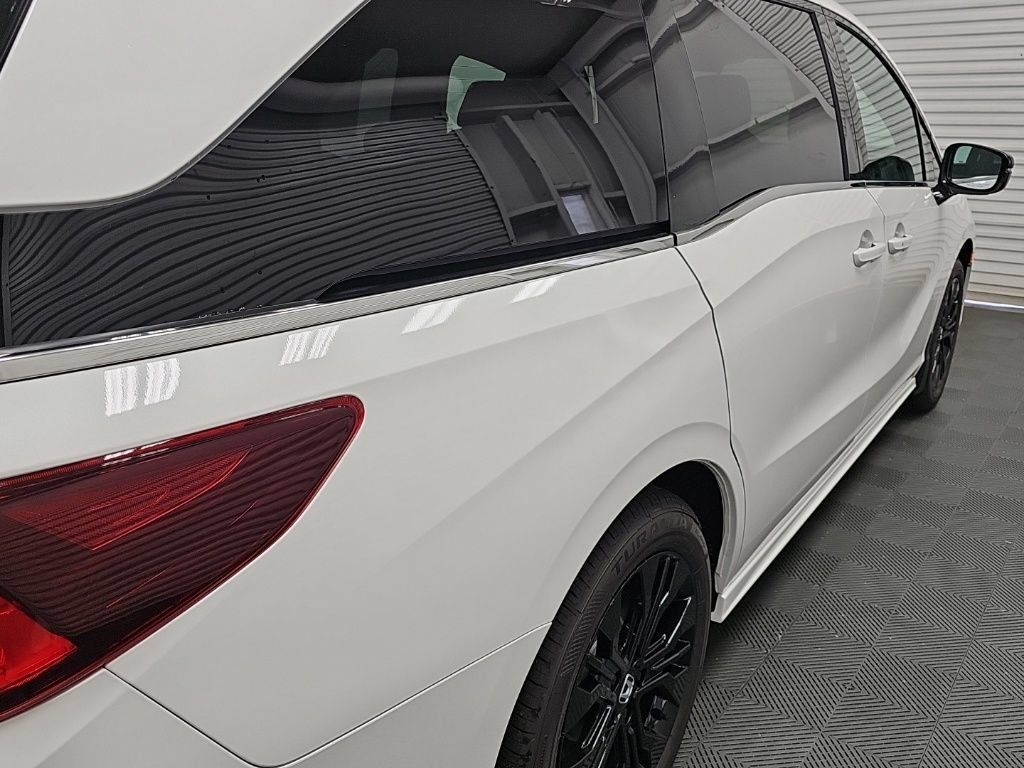 New 2027 Honda Odyssey Sport-L image 9