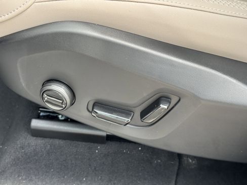 New 2026 Volvo XC60 B5 Core w/ Protection Package image 19