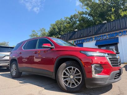 Used 2023 Chevrolet Traverse LT w/ Rear Camera Mirror Package