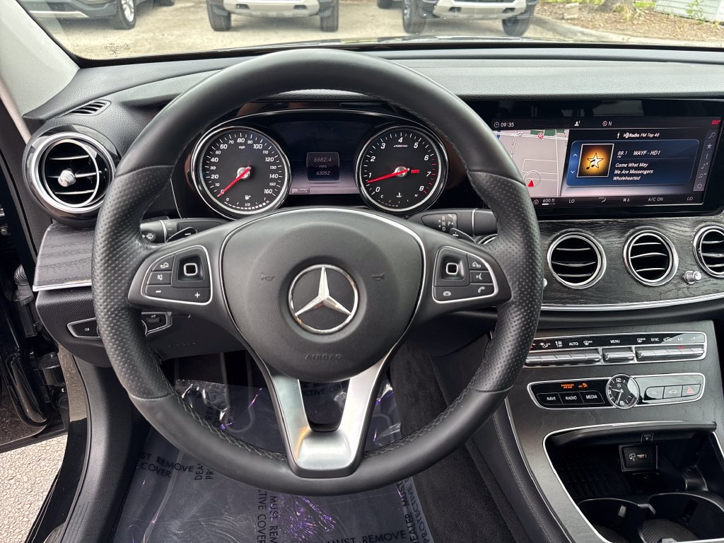 Used 2018 Mercedes-Benz E 300 image 13