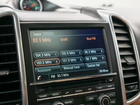 Used 2016 Porsche Cayenne AWD/4WD image 29