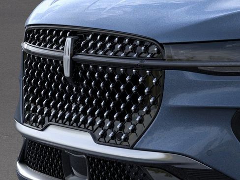 New 2026 Lincoln Nautilus Reserve AWD/4WD image 17