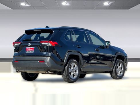 Used 2025 Toyota RAV4 XLE w/ Convenience Package image 3