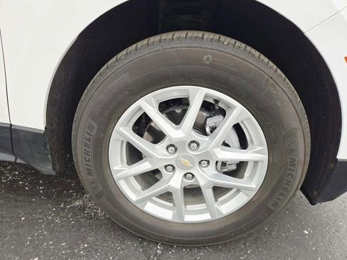 Used 2023 Chevrolet Equinox LT FWD image 13