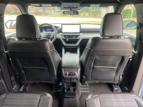 Used 2025 Ford Explorer ST-Line image 35