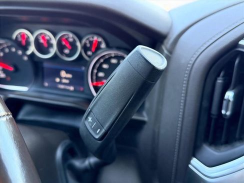 Used 2021 Chevrolet Silverado 1500 LT image 19