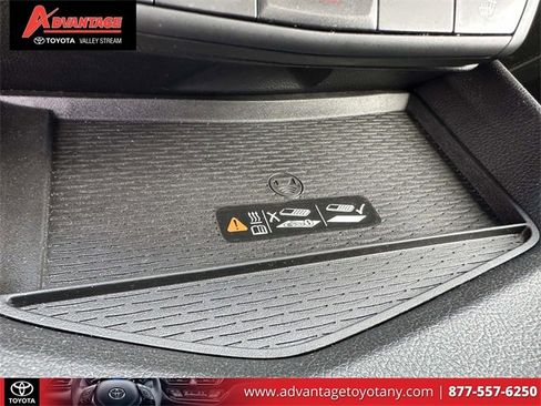 Used 2020 Cadillac CT4 Luxury w/ Sun And Sound Package image 37
